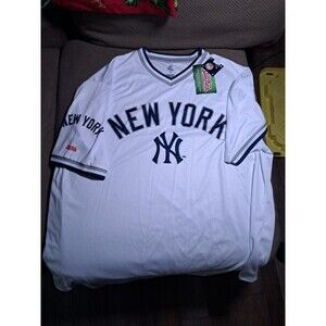 Stitches Men's V-Neck New York Yankees White Jersey